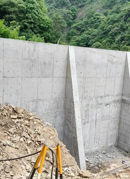保定顺平县重力式挡土墙